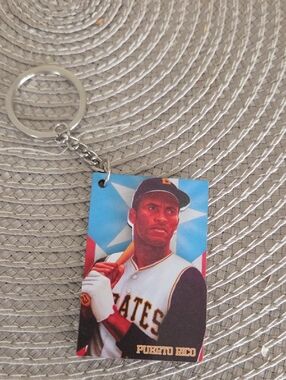 RAER Puerto Rico Roberto Clemente Ring Keychain